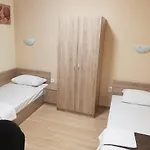 Twain Apart&rooms Aparthotel 3*