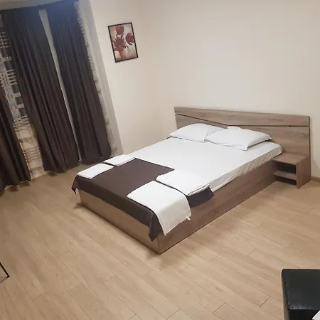 Twain Apart&rooms Aparthotel 3*