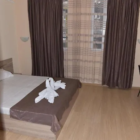 Twain Apart&rooms 3*