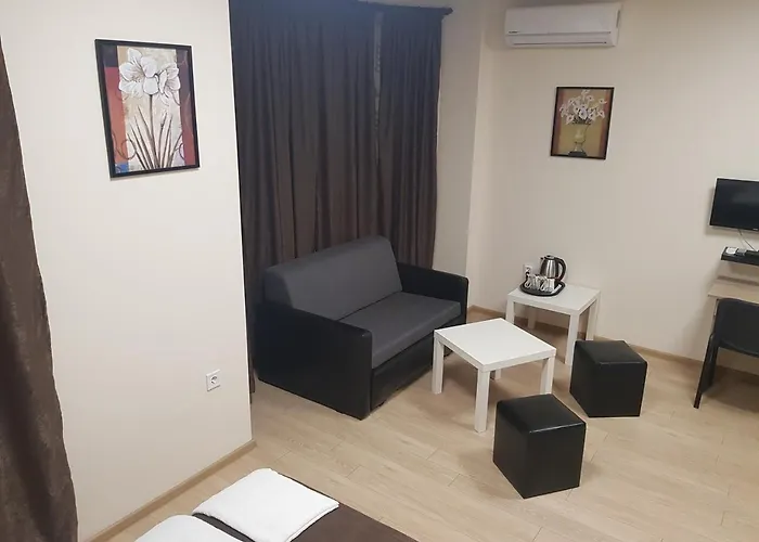 Twain Apart&rooms Apartahotel 3*