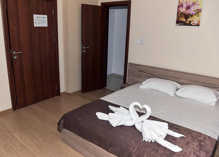 Twain Apart&rooms 3* Sofia