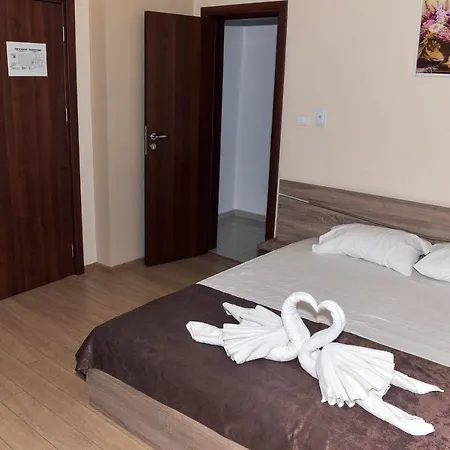 Twain Apart&rooms 3* Sofia