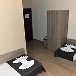 Twain Apart&rooms Apart-hotel 3*